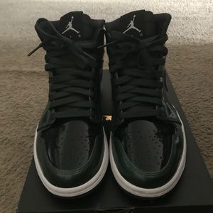 Grove Green Jordan 1